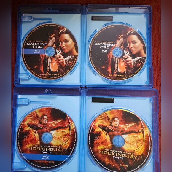 The Hunger Games "Catching Fire" and "Mockingjay" Blu-ray Disc Movies - Picture 3 of 4
